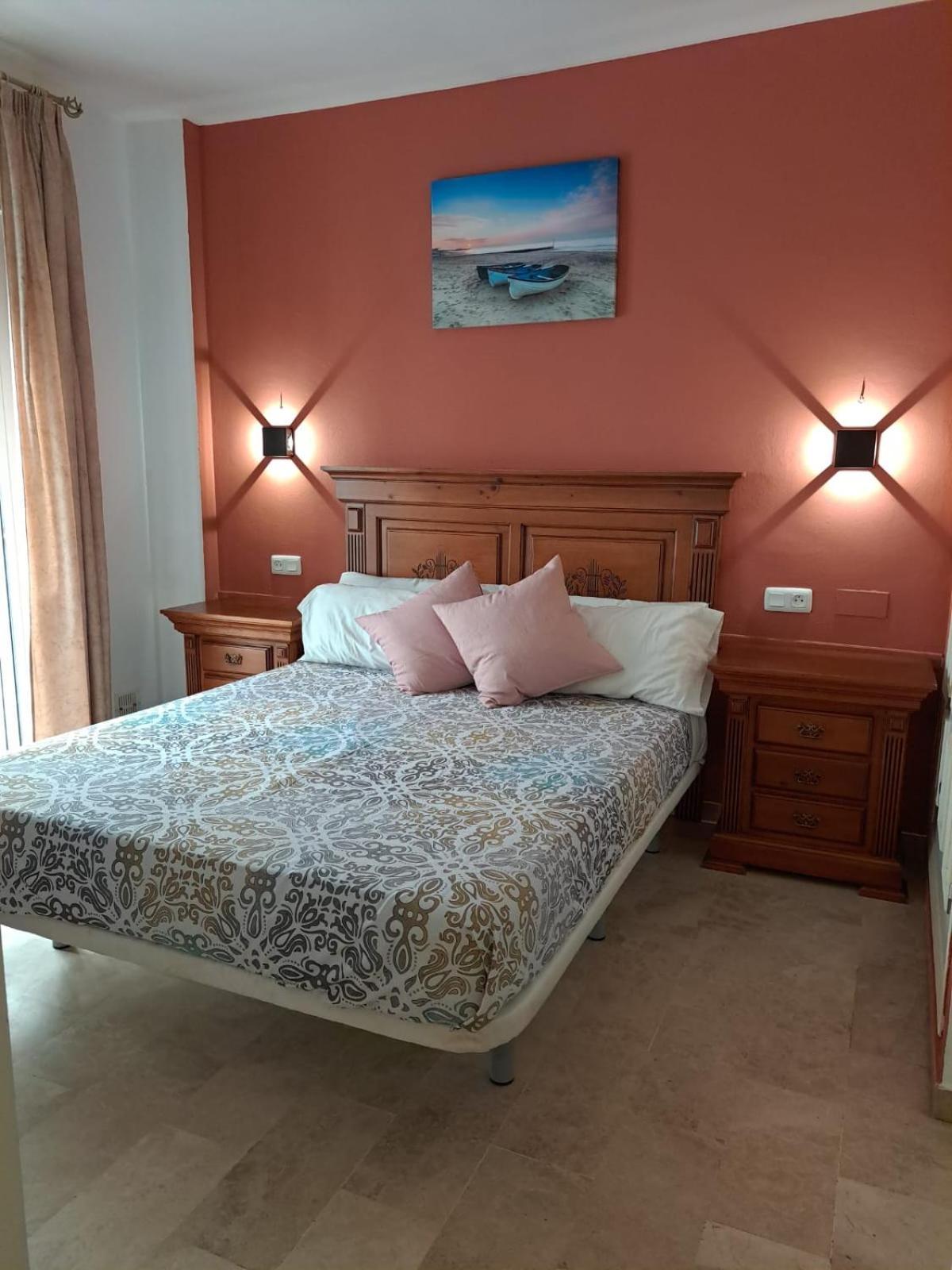 Hostal Montys Nerja Ngoại thất bức ảnh